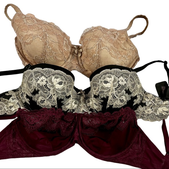 32DDD VICTORIA Secret Bras lot of 3 - Picture 2 of 4